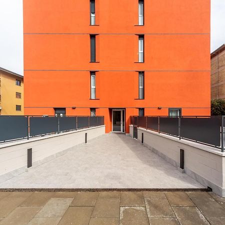 Comfy Apt With Private Parking & Balcony Milano Exteriör bild