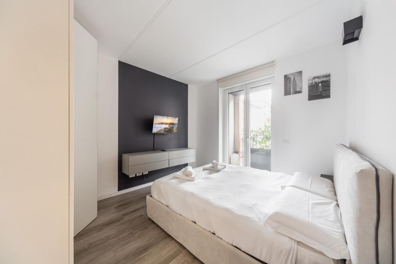 Comfy Apt With Private Parking & Balcony Milano Exteriör bild
